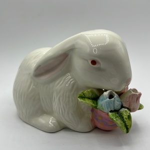 VTG Ceramic Bunny